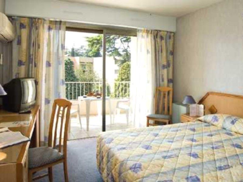 Hotel Beausejour คานส์ ภายนอก รูปภาพ